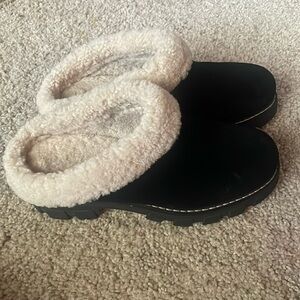 LA CANADIENNE Always Waterproof Genuine Shearling Lined Clog MULE 6